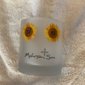 Last call! Mohegan Sun Votive